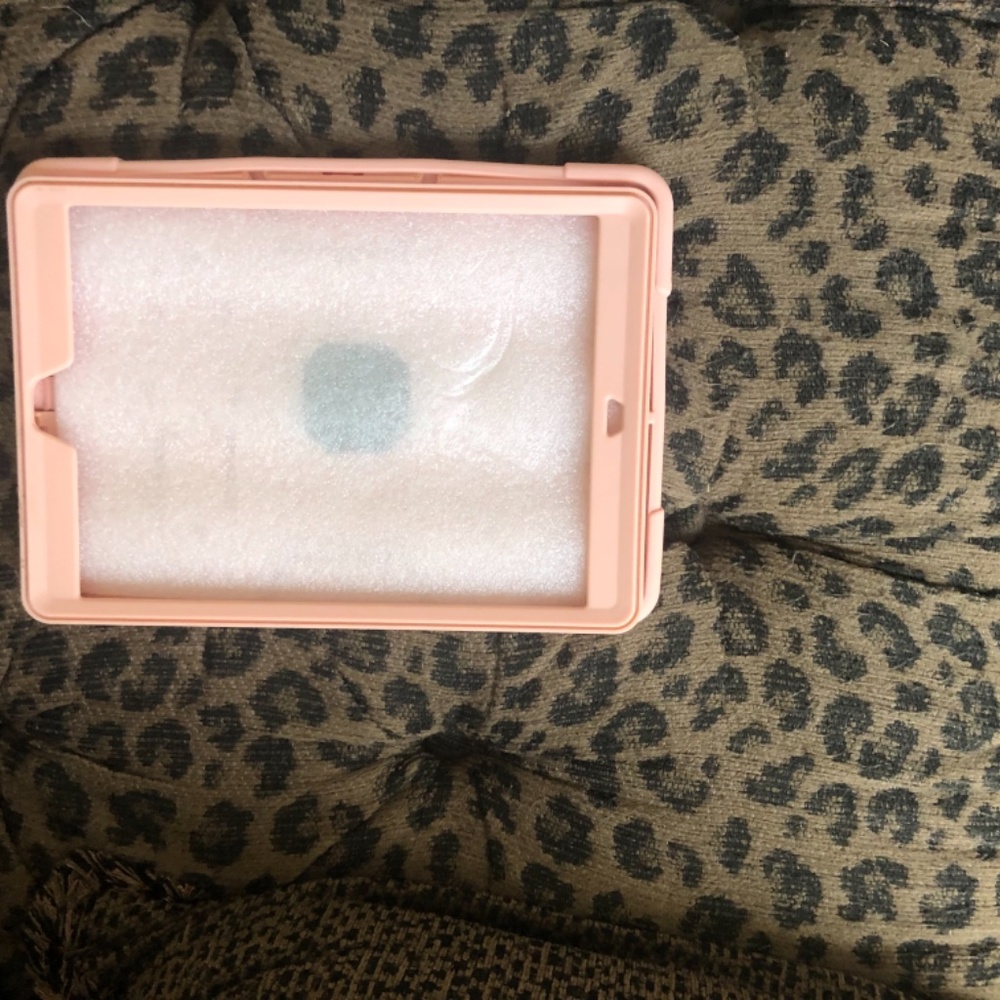 Pink tablet case/cover - Picture 2 of 3